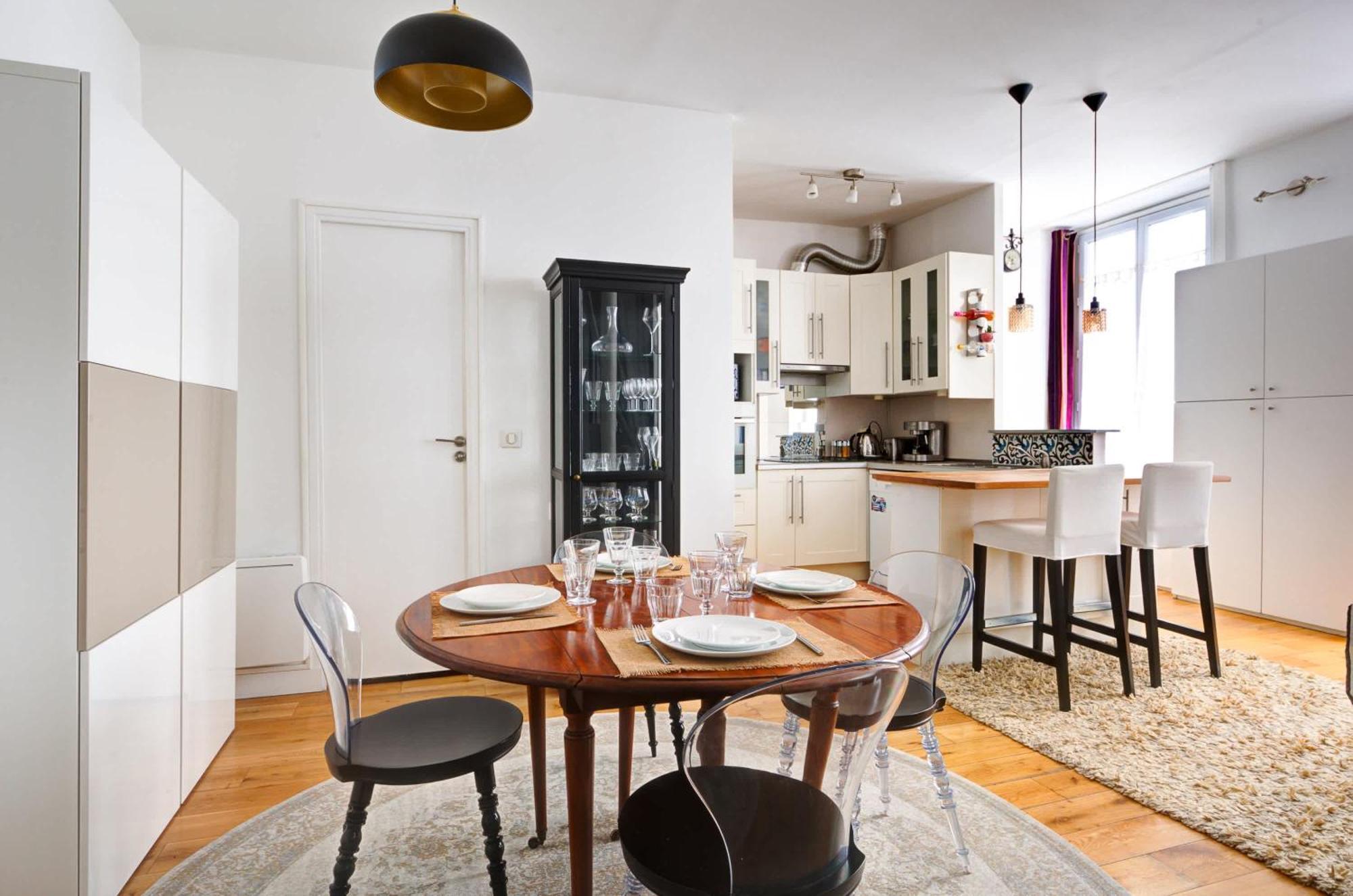 Apartment In Le Marais
